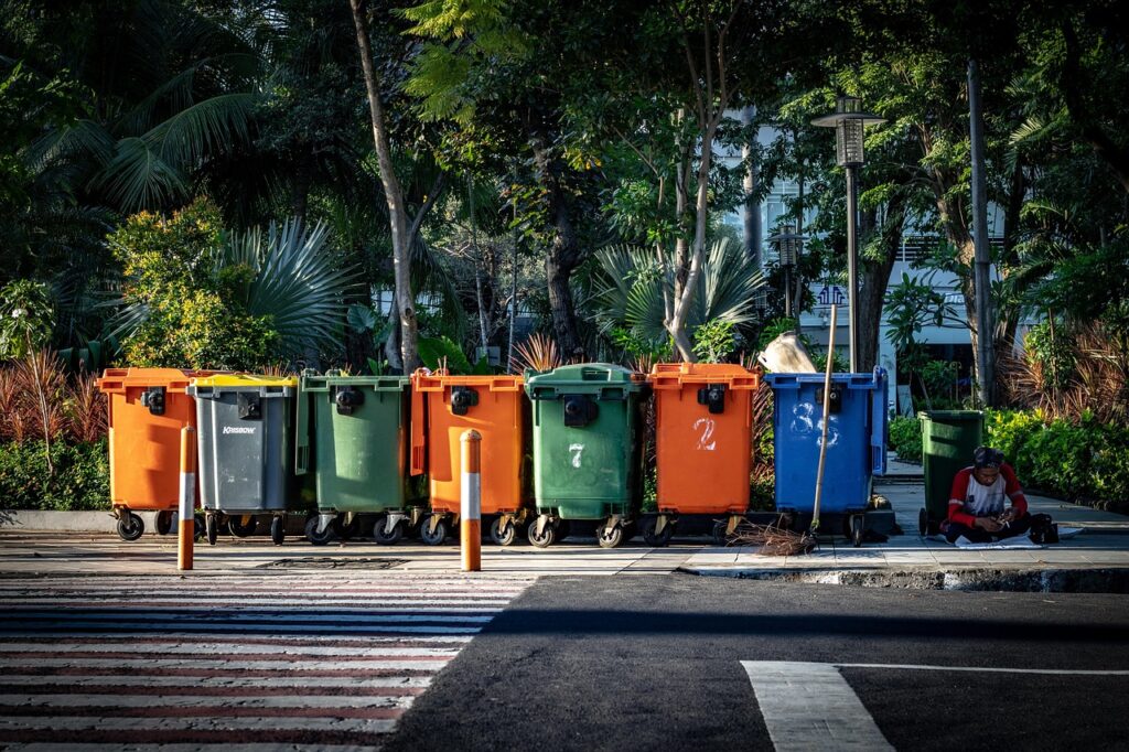 trash, bin, garbage, recycle, waste, plastic, disposal, container, environmental, box, can, environment, dustbin, junk, recycling, recycle, recycle, recycle, dustbin, dustbin, dustbin, dustbin, dustbin, recycling, recycling